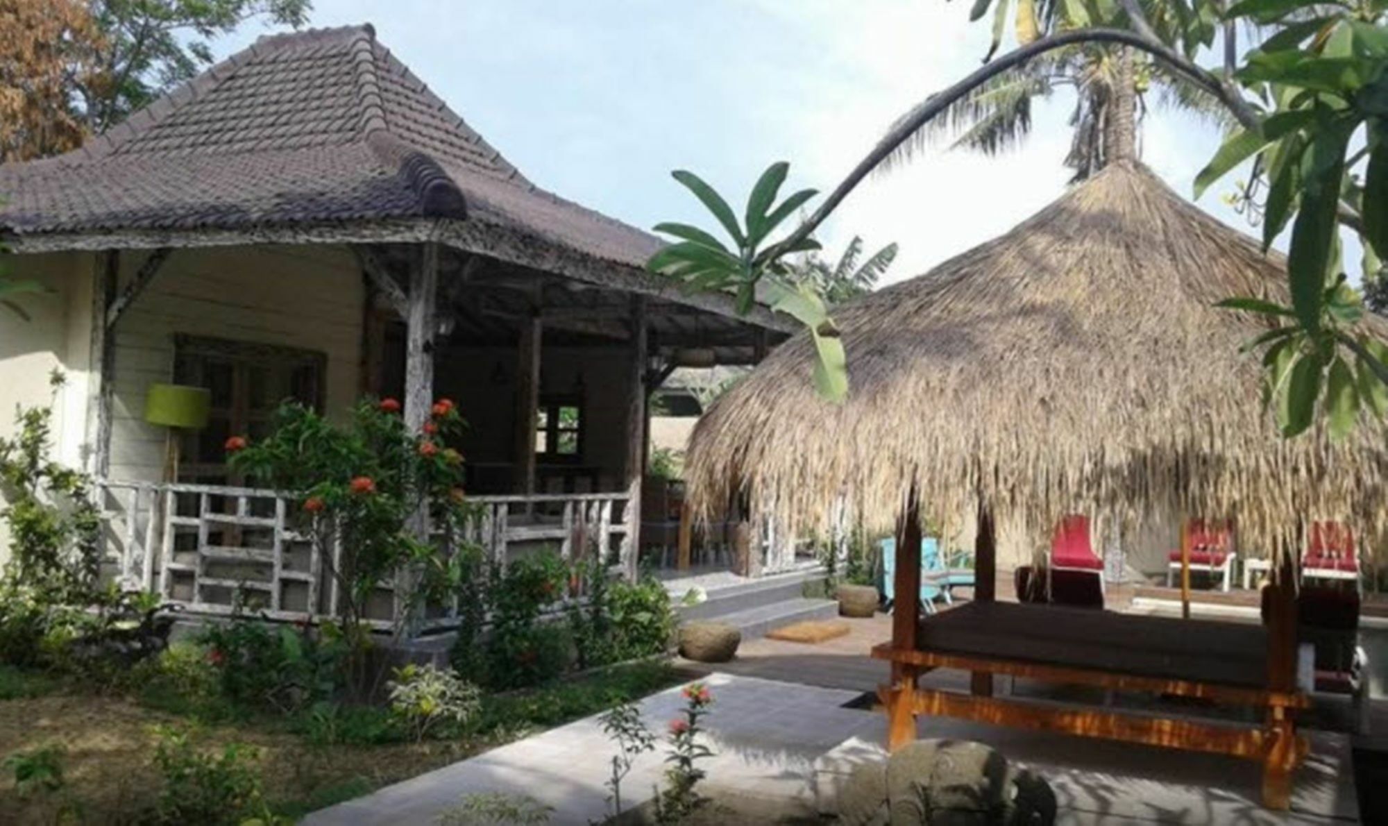 Scallywags Smugglers Gili Air Exterior photo